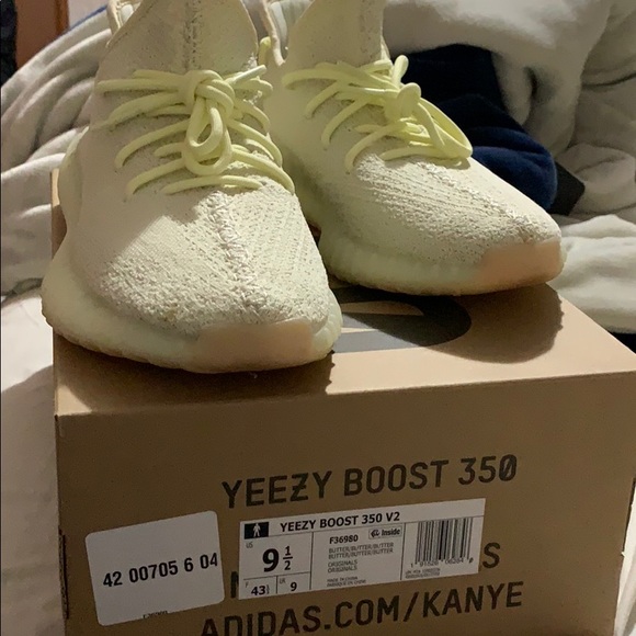 yeezy boost 350 v2 size 9